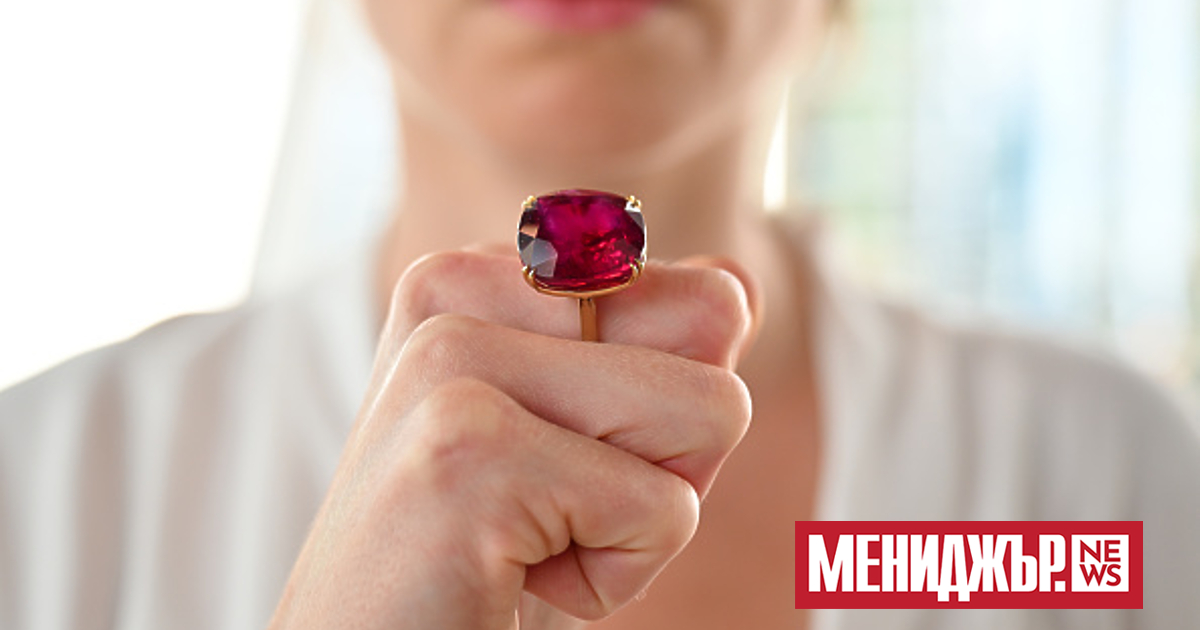 Рубин с тегло 55,22 карата беше продаден на търг в