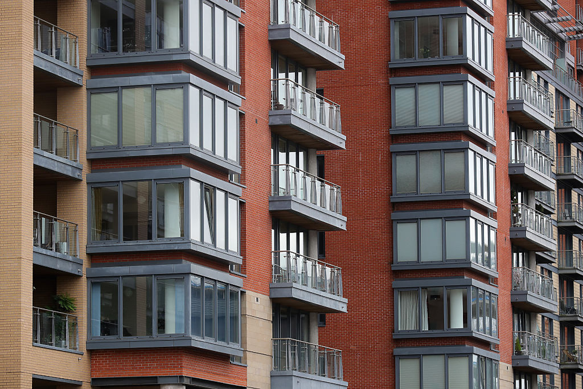 Собствениците на необитаеми апартаменти също ще плащат сметки за входа