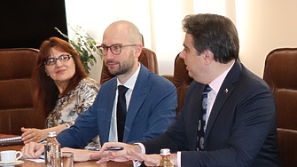 С откриваща среща с министъра на финансите Асен Василев започна