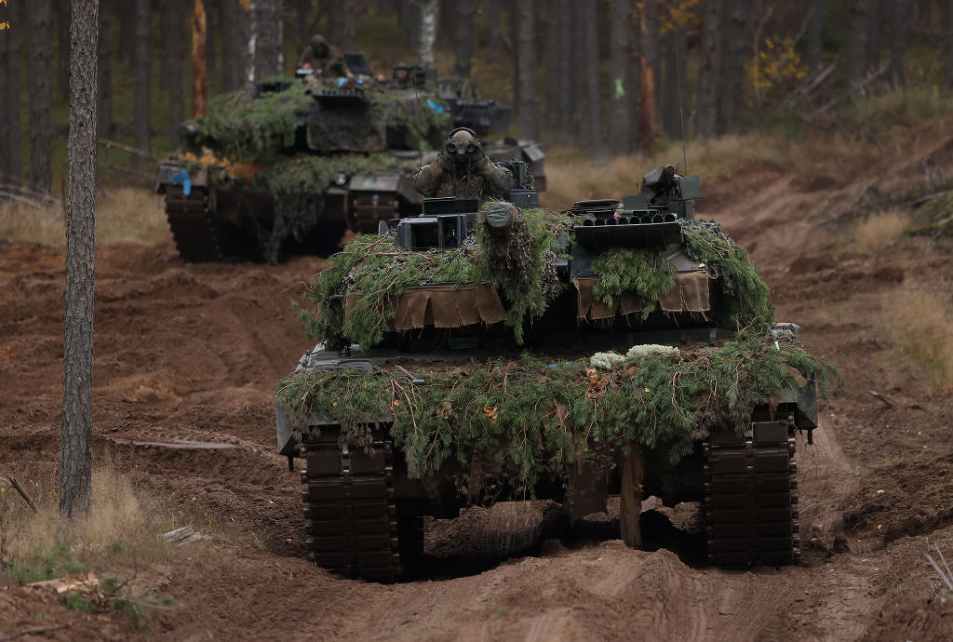 Украйна иска от Германия още танкове Леопард 2 на фона на първи загуби на западна техника