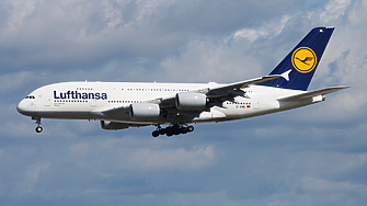Закупуването от германската  Lufthansa на миноритарен дял в губещата италианска