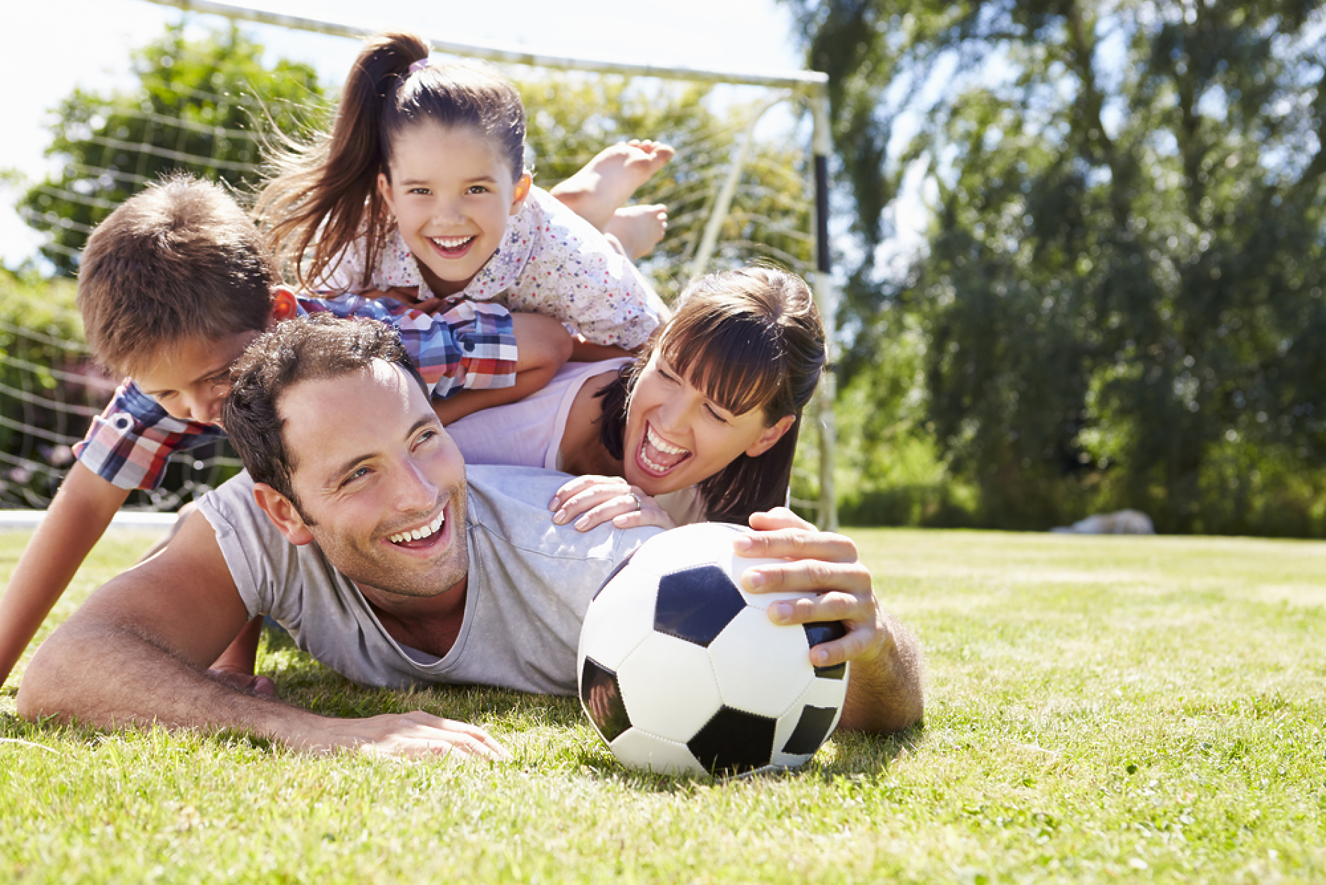 Новият подкаст на Новите родители: Защо e важно децата да спортуват