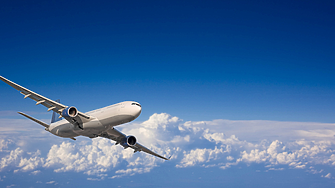 IATA: Пътническият въздушен трафик се възстанови до 90% от предпандемичното ниво 