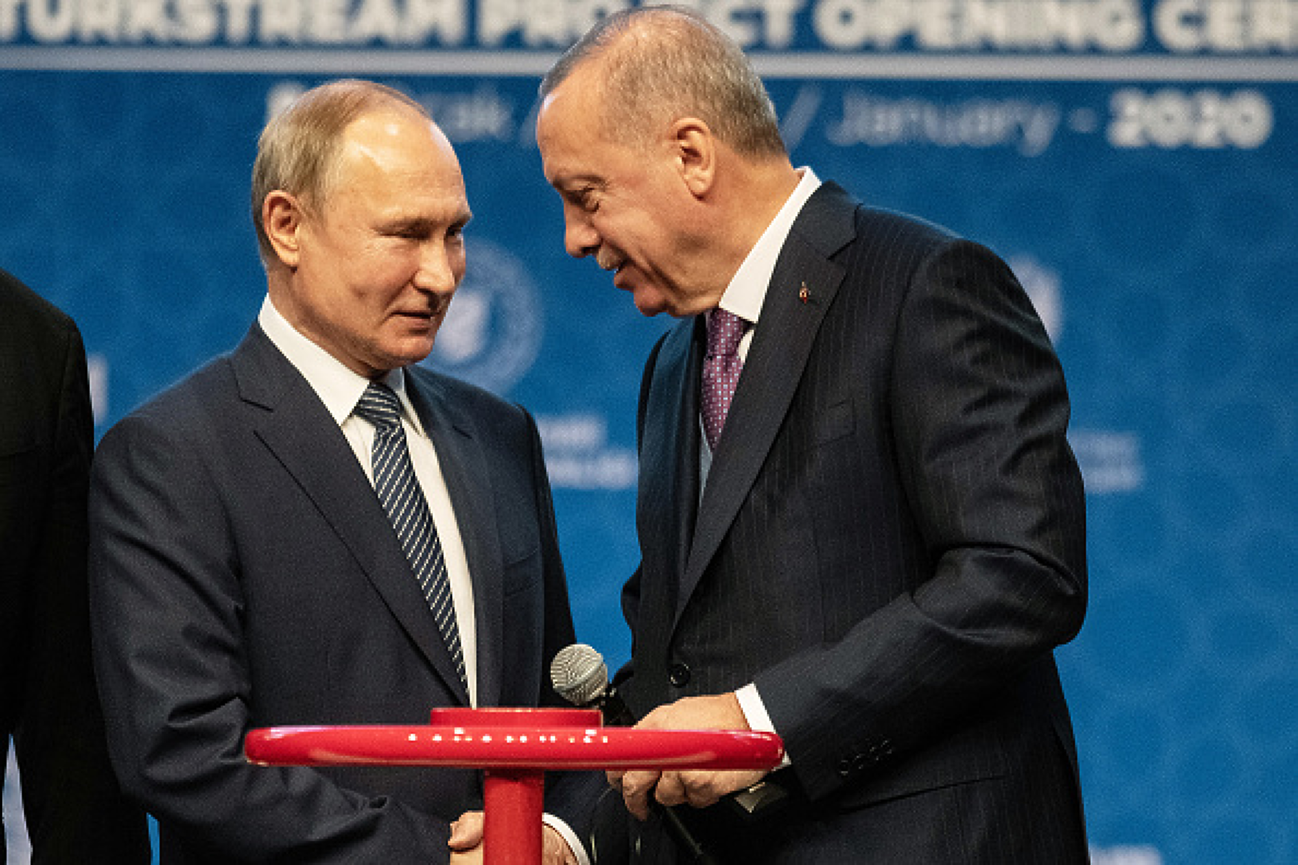 Кремъл съобщи за подкрепа от Ердоган в телефонен разговор с Путин