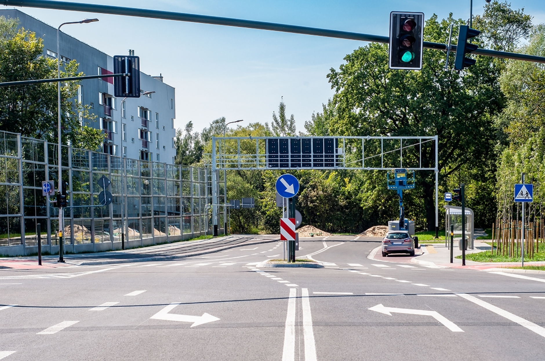 Над 700 пешеходни пътеки в София са с допълнително осветление
