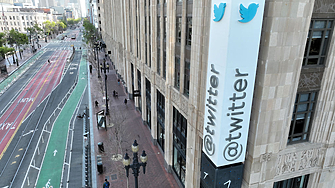 Седемнадесет музикални издатели в САЩ съдят Twitter обвинявайки платформата че