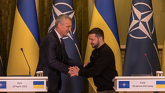 Генералният секретар на НАТО Йенс Столтенберг съобщи че украинският президент
