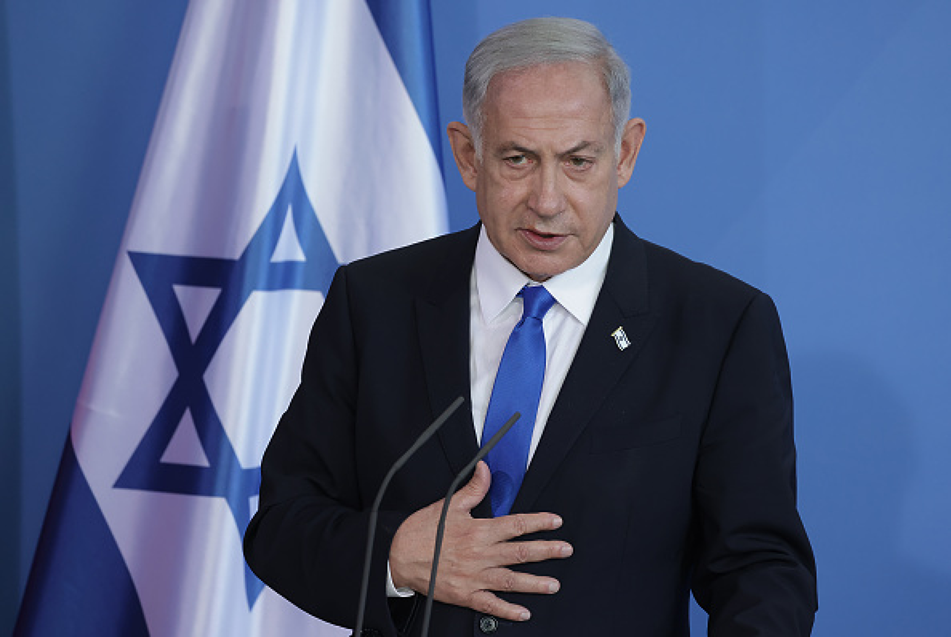 Израелският премиер Нетаняху постъпи по спешност в болница