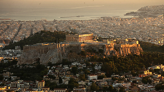 Гръцкото министерство на туризма обяви в четвъртък решение да затвори