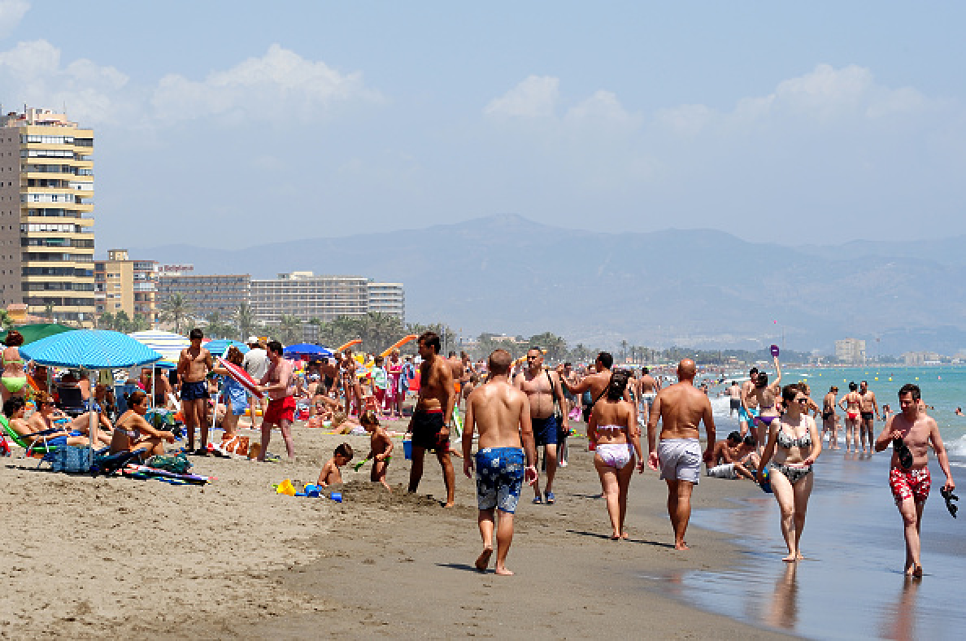 Испания отчете трагичен рекорд: 10 души са се удавили в морето и басейни през почивните дни