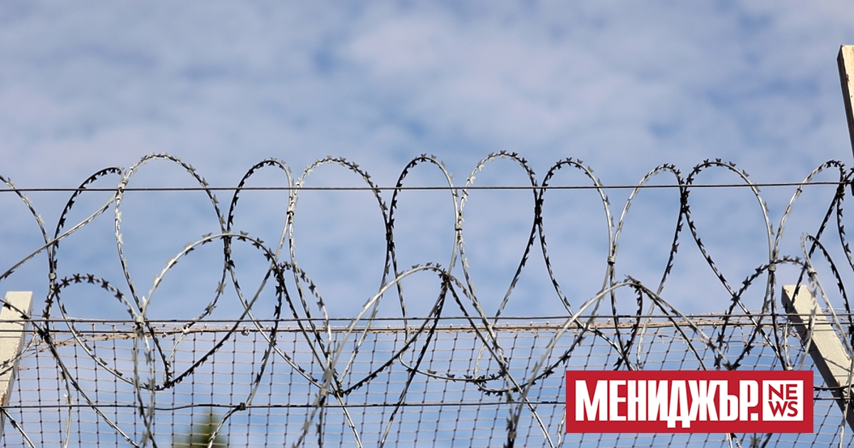 Полша ще изпрати 500 полицейски служители на границата си с