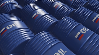 Доставките на петрол от руски пристанища може да паднат със 100 200 барела на