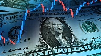 Обменният курс на долара започна да намалява днес спрямо основните световни