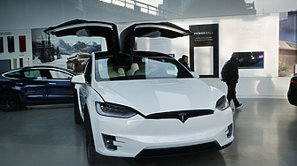 Производителят на електрически автомобили Tesla съобщи че е доставил рекорден