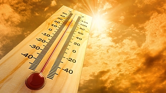 За опасно горещо време днес предупреждават синоптиците  Максималните температури ще бъдат