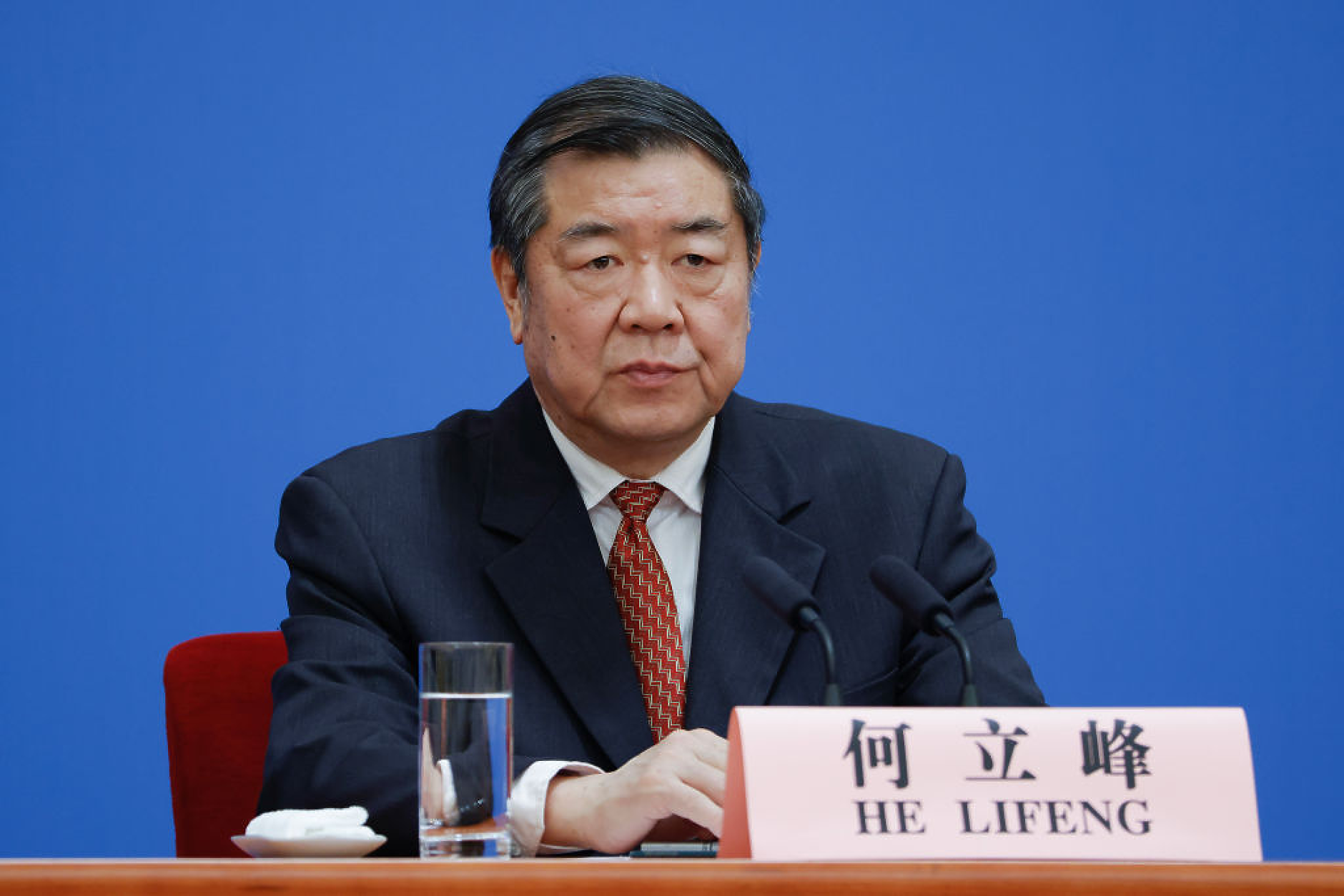 Пекин се надява Париж да помогне за подобряване на отношенията между Китай и ЕС
