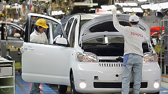 Японският автомобилен производител Toyota Motor е произвел рекорден брой превозни
