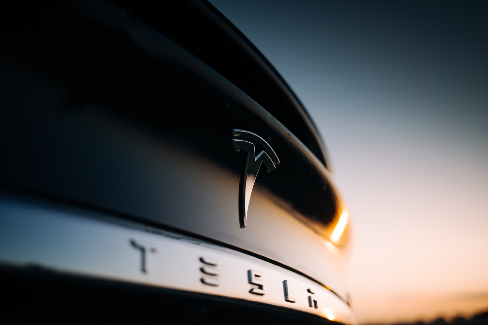 Tesla набеляза следващите стъпки за изграждане на най-големия завод за автомобили в Европа