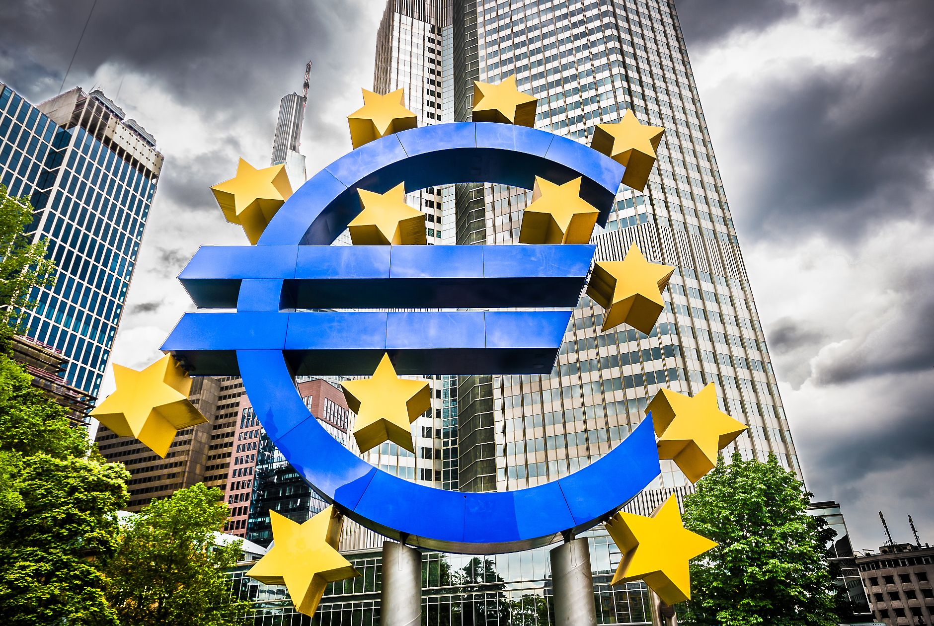 ЕЦБ: Търсенето на фирмени кредити в еврозоната падна до 20-годишно дъно