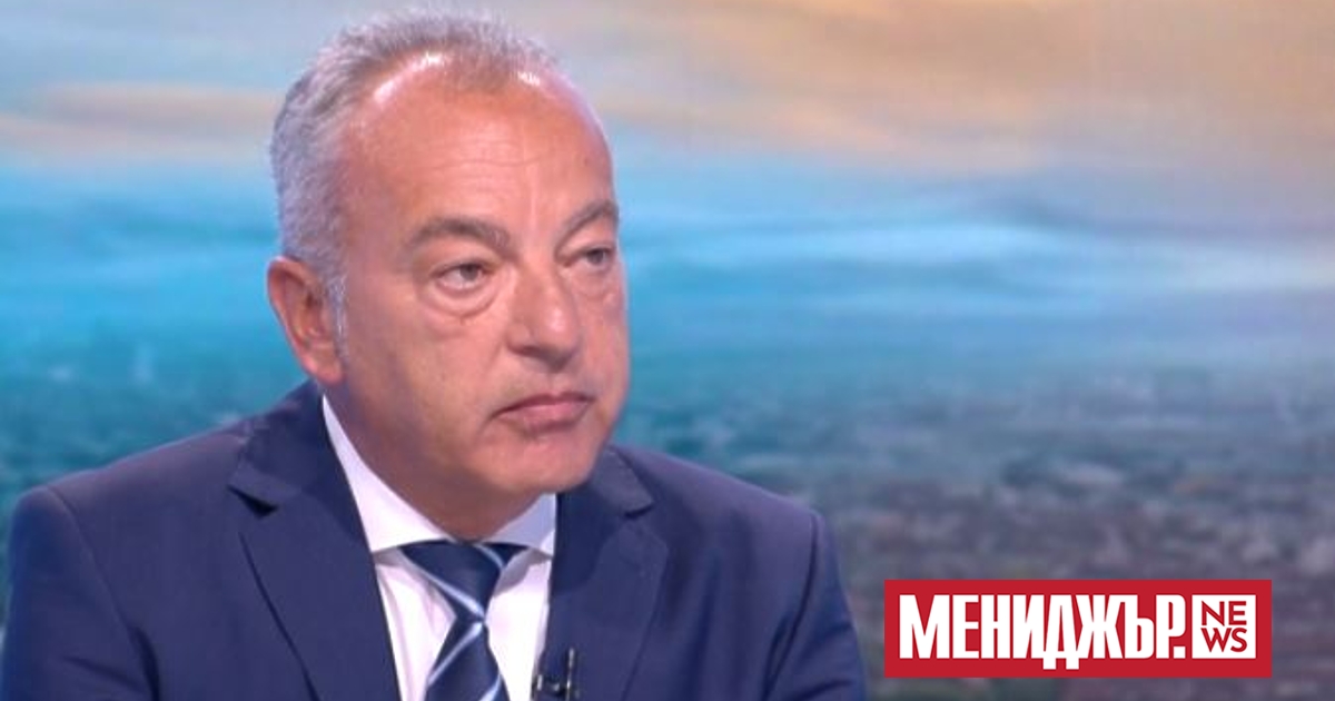 Вече два месеца правителството на Денков разлайва кучетата“. Това заяви