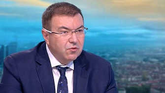 Костадин Ангелов внесе сигнал в службите с искане за проверки във фирми, изнасяли лекарства