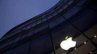 Американският технологичен гигант Apple прогнозира в четвъртък че спадът на