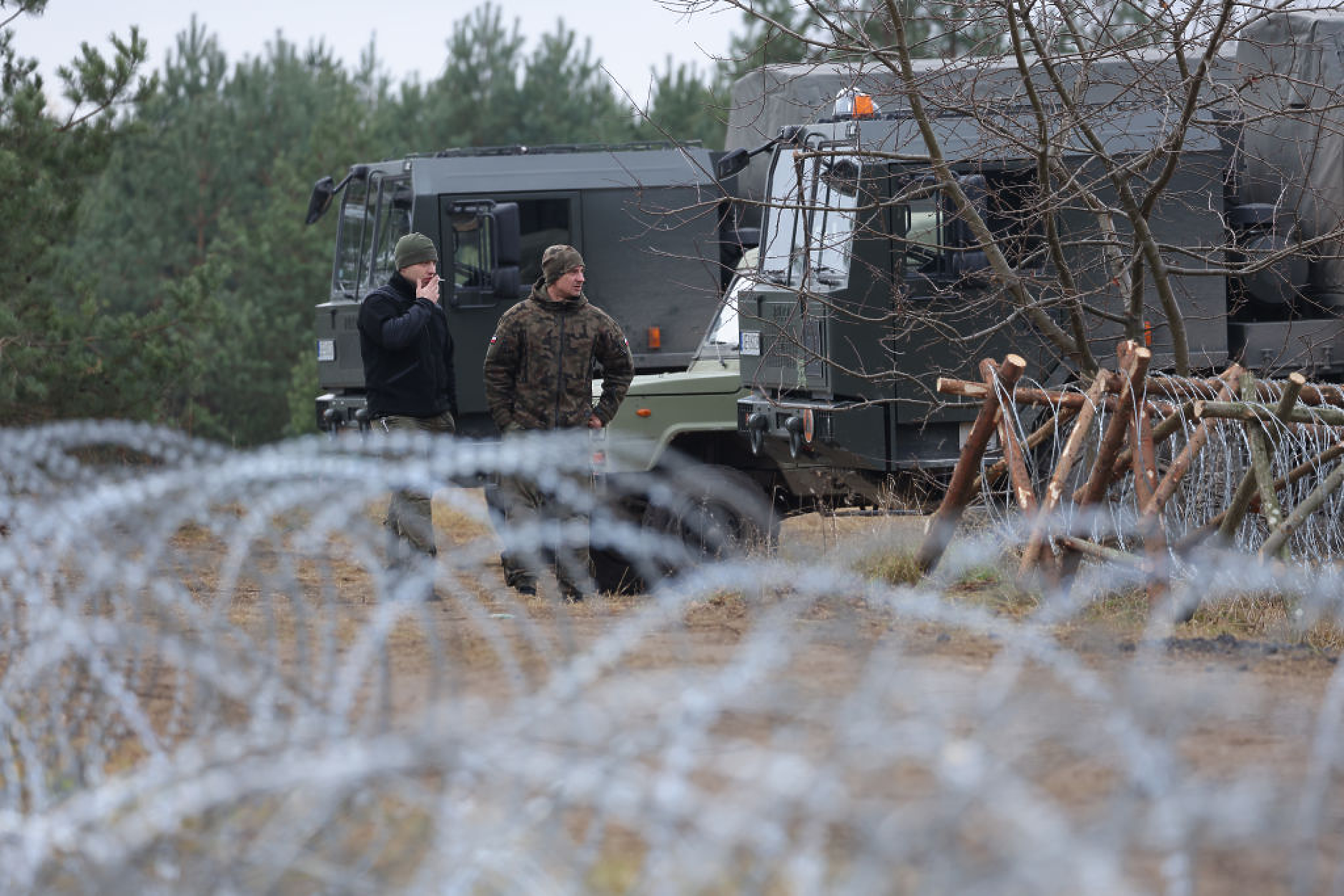 Полша праща 2000 войници по границата с Беларус