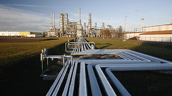 Европа успя да попълни запасите си от газ предсрочно