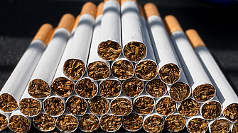 Канада ще поставя надписи срещу тютюнопушенето върху всяка цигара