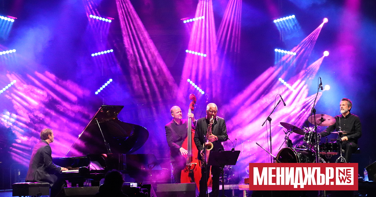 Начало на нова традиция - специални награди за представителите на