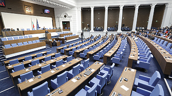 От 1 септември народните представители ще заседават в сградата на