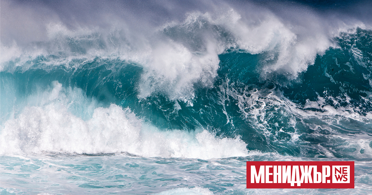 Силен вятър ще притеснява туристите по морето и днес. Жълт