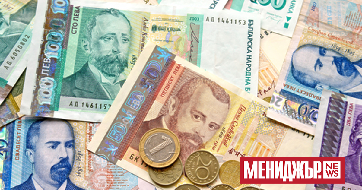 Средната годишна заплата на мъжете е 20 515 лв., а