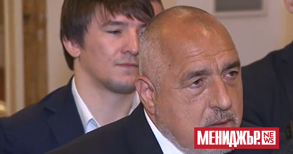 Решил човекът, върнал се, какво повече да коментирам. Хиляди пасажери