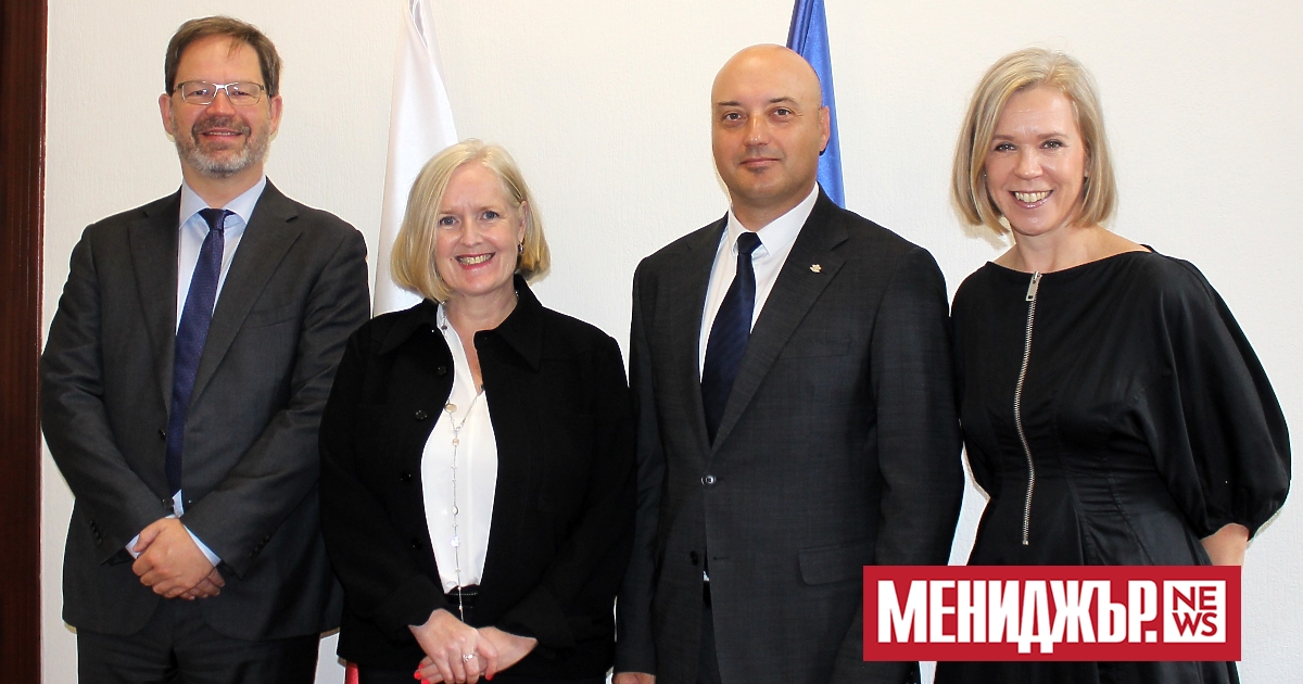 Конституционната реформа бе акцент в срещата на министър Атанас Славов