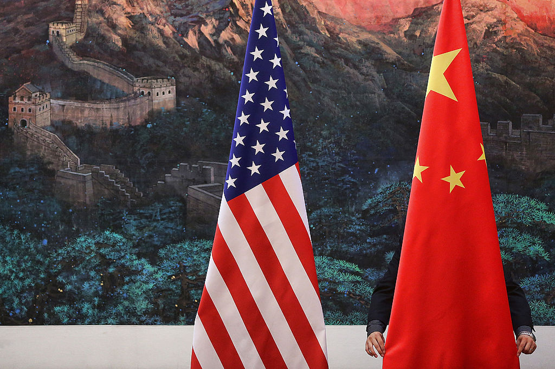 Китай: Възстановяване на стабилността в търговските отношения със САЩ ще намали рисковете