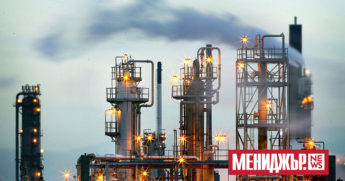 Цените на петрола продължават да се понижават и днес на