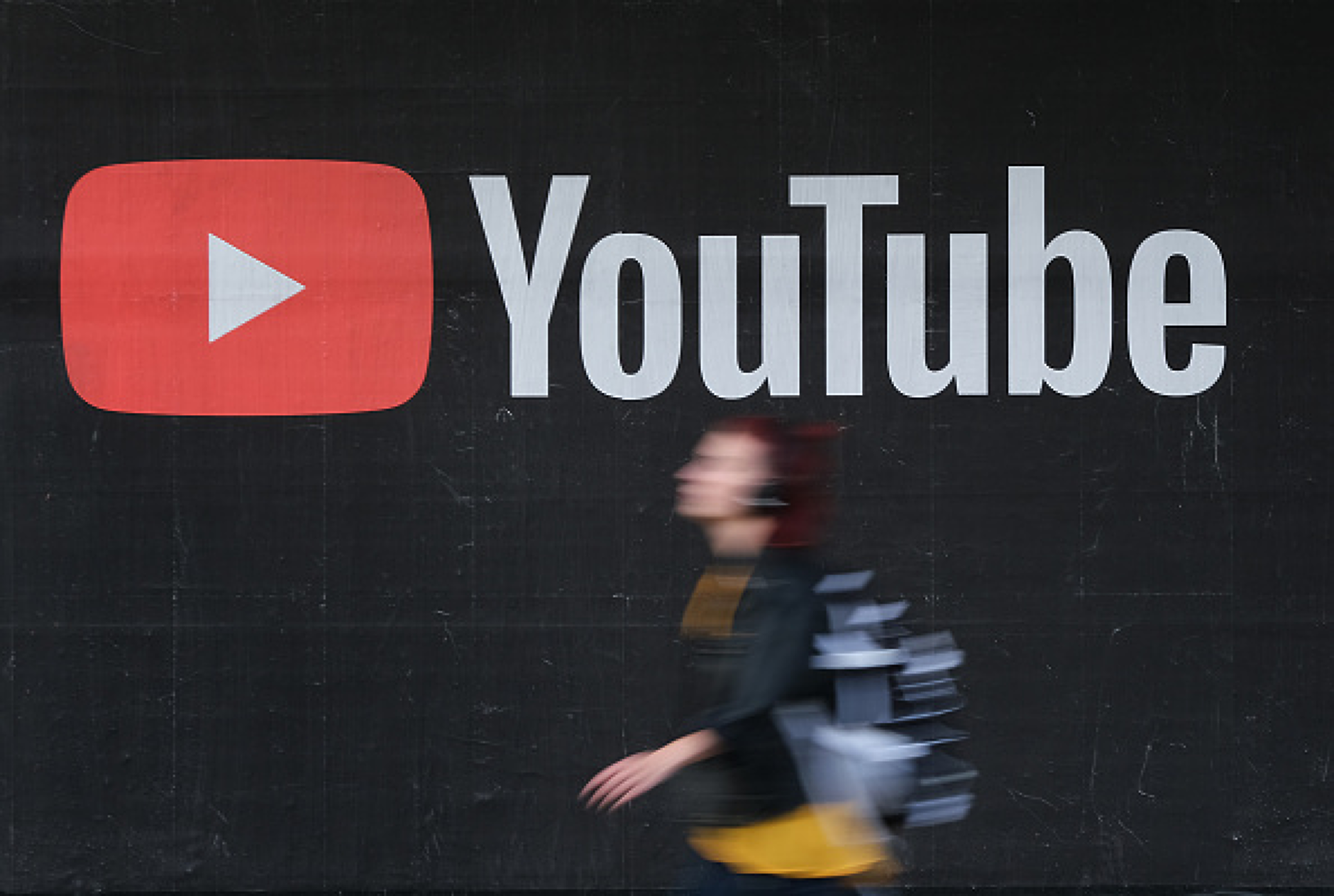 YouTube води битка за пазара на кратки клипове