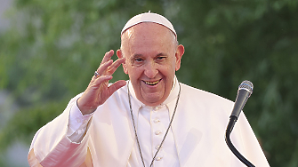 Папа Франциск пристигна на апостолическо посещение в Монголия Това е