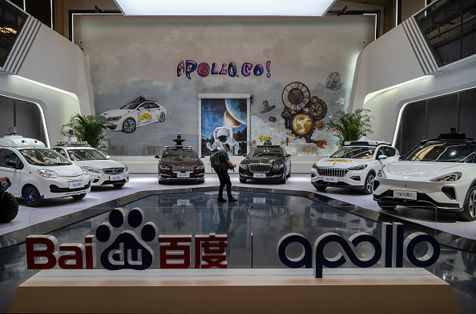 Китайският онлайн гигант Baidu пусна своя чатбот с изкуствен интелект на пазара