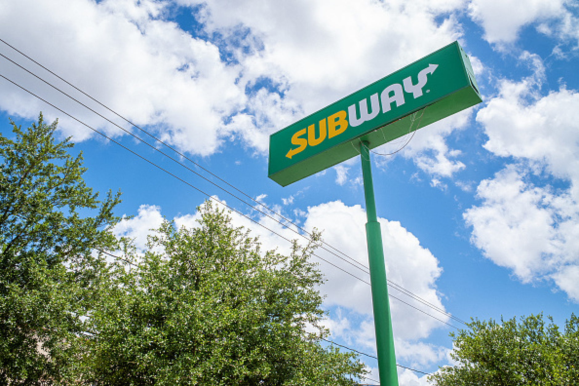 Subway прие офертата да бъде купена за над 9 млрд. долара 