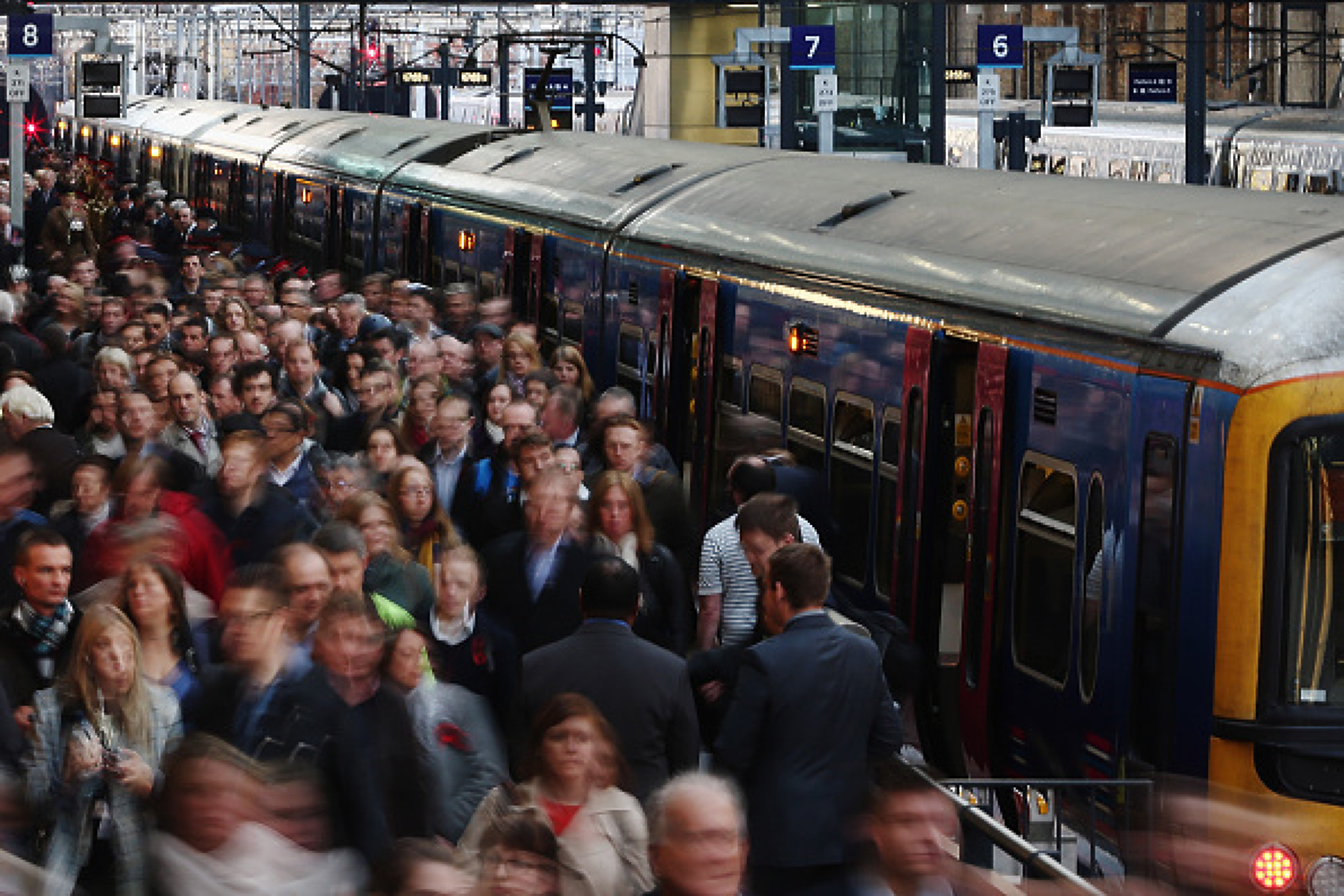 Великобритания очаква транспортен хаос заради  стачка на железниците