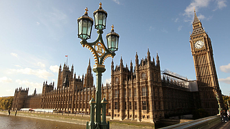 Във Великобритания днес депутатите се завръщат в парламента след лятната