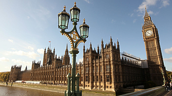 Британският парламент започва работа след лятната ваканция, но ще бъдe разпуснат 19 септември