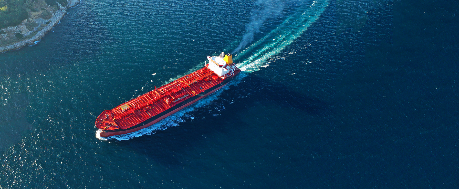 S&P Global: Корабните компании ще бъдат принудени да използват по-екологични горива