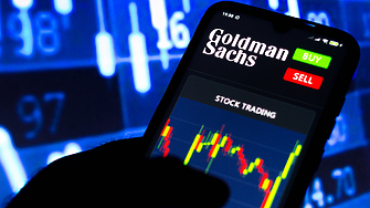 Американската група Goldman Sachs проучва възможността да продаде част от