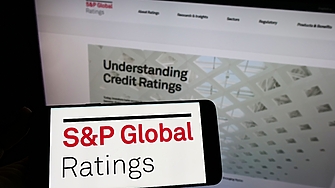 S P Global Ratings понижи рейтингите на  американски регионални банки две