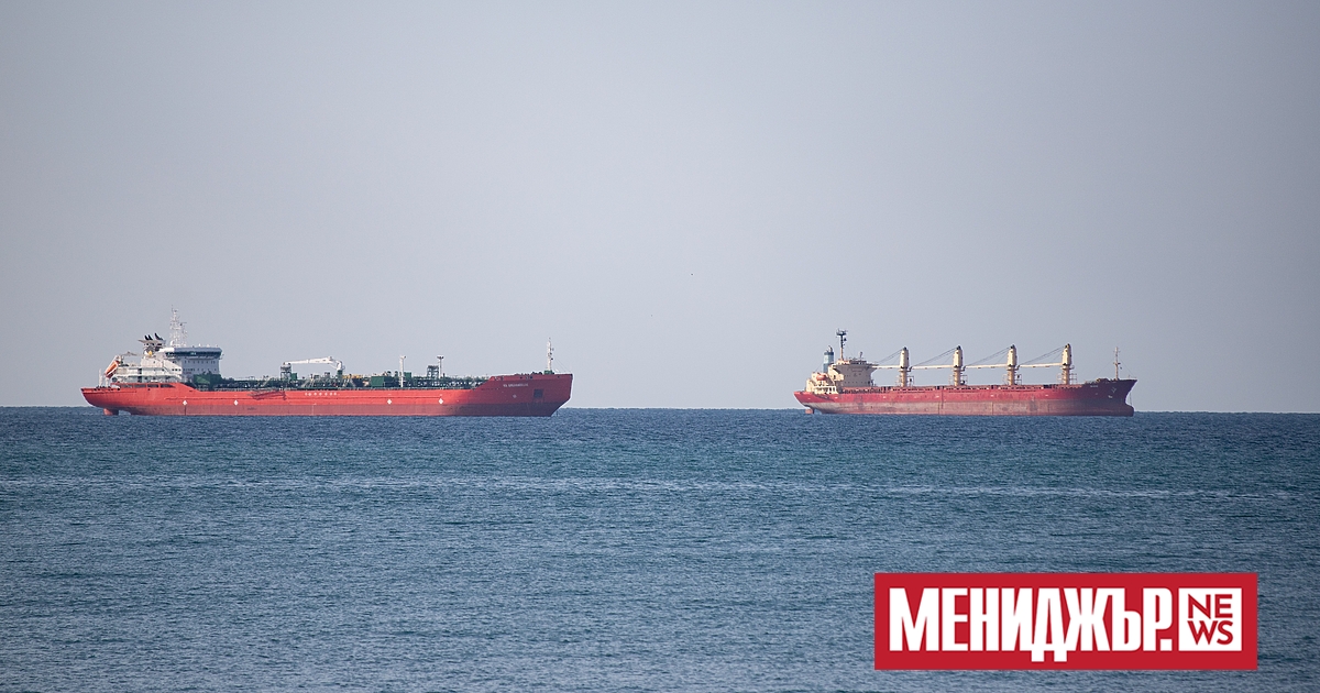 Застрахователните компании са уведомили операторите на кораби, плаващи до руските