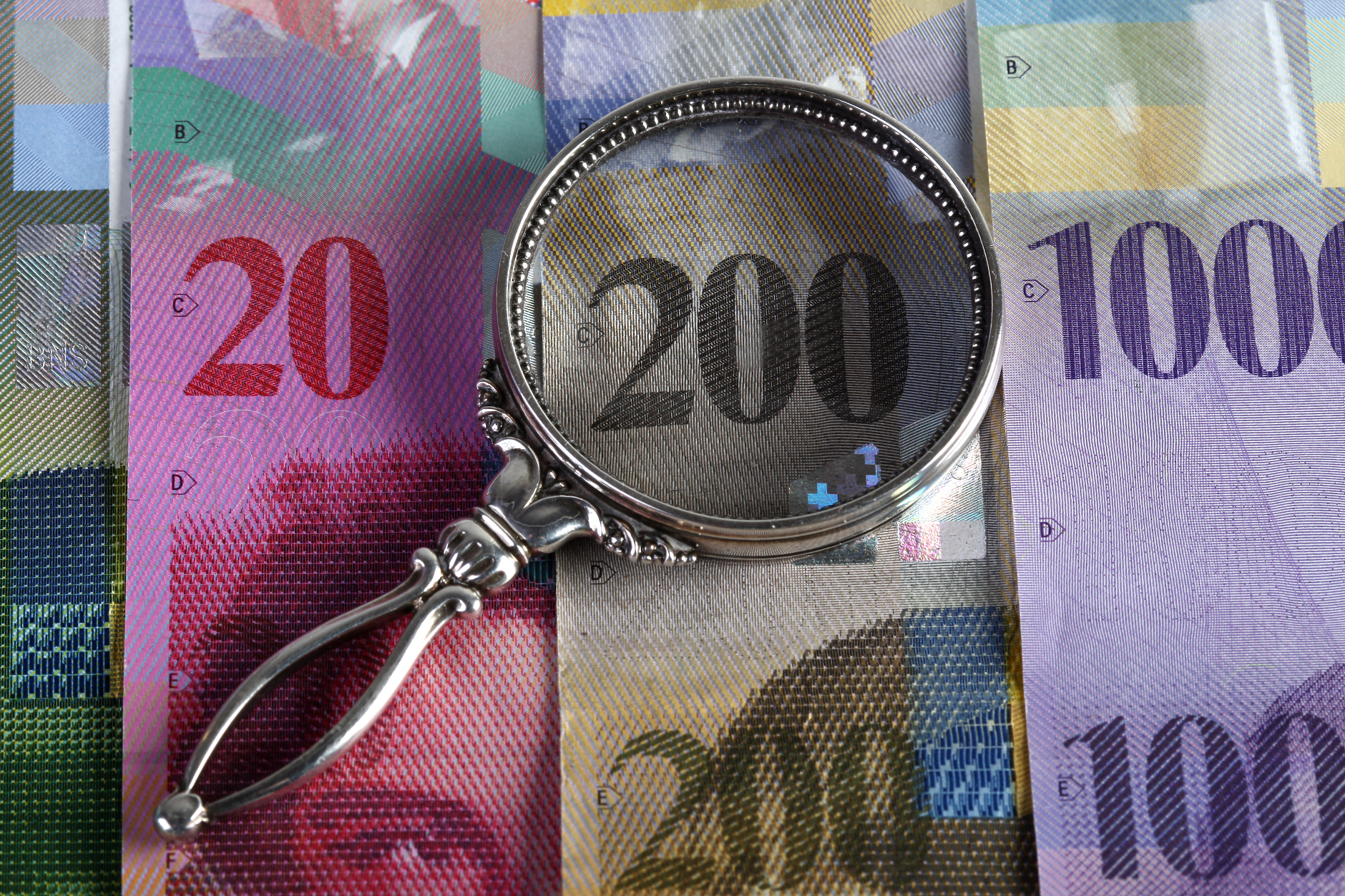 Швейцария ще затегне мерките срещу пране на пари