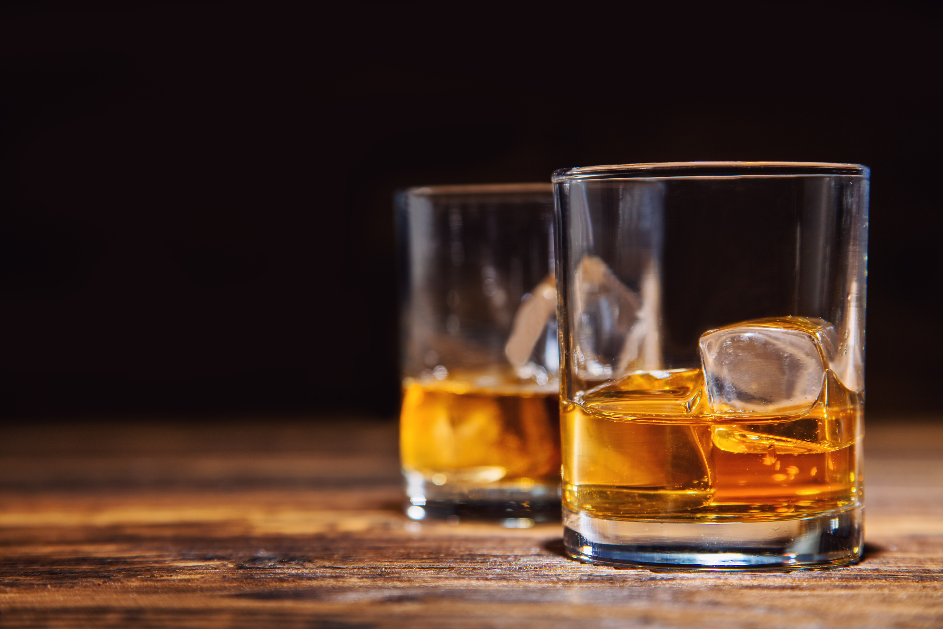 Британска фирма разработва синтетичен алкохол, който не предизвиква махмурлук
